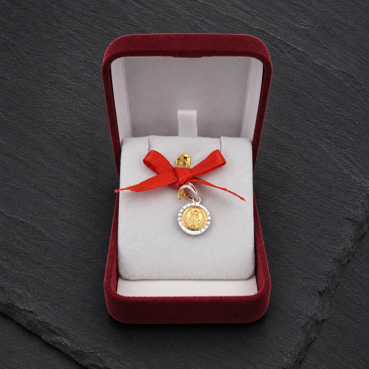 Medalla San Benito para Bebé en caja de regalo - Vista principal